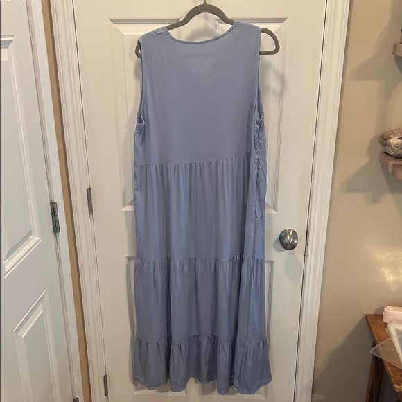 NWOT Sleeveless Blue Maxi Dress - Picture 2 of 4